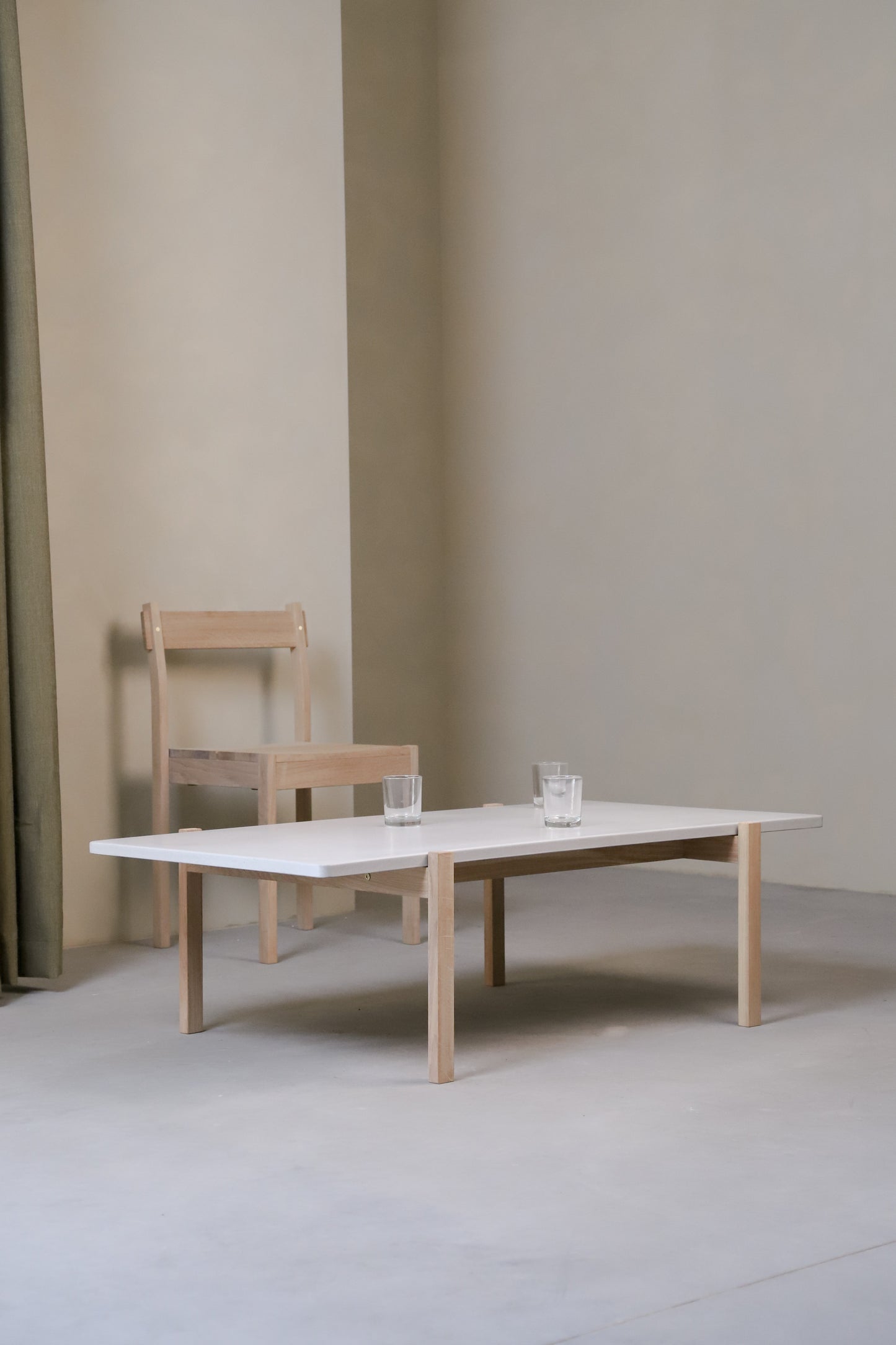 Concrete Light / Oak Light