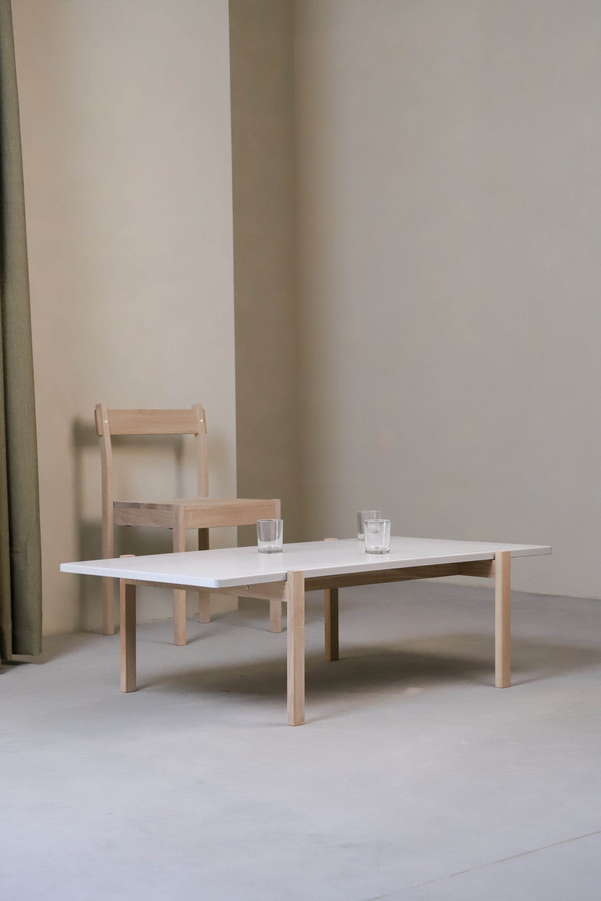 Concrete Light / Oak Light