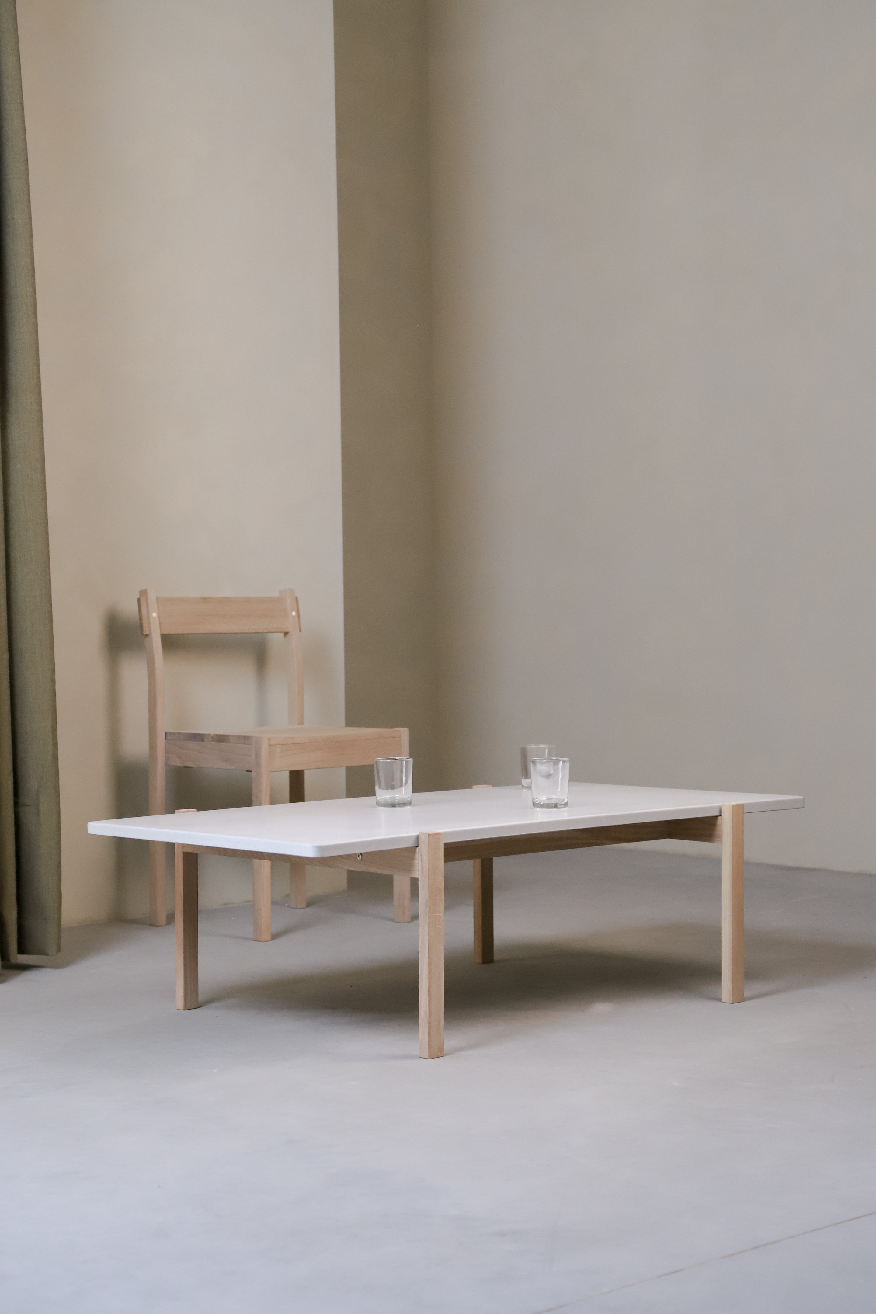 Concrete Light / Oak Light