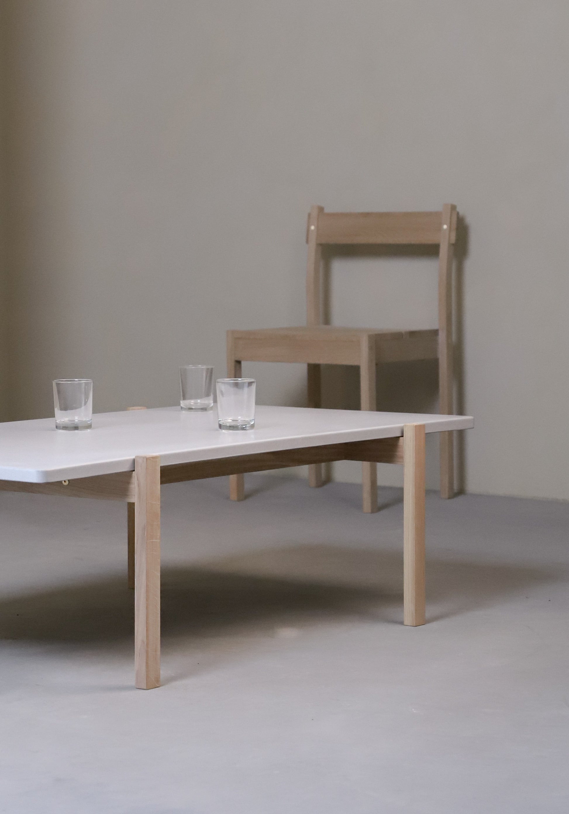 Concrete Light / Oak Light