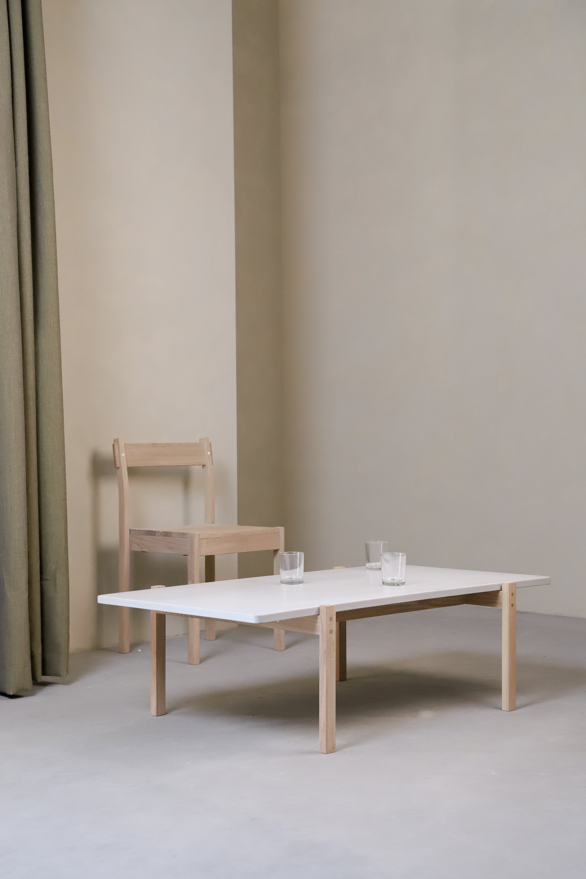 Concrete Light / Oak Light