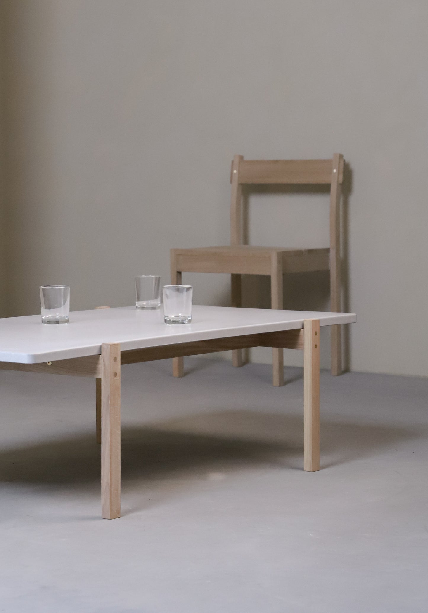 Concrete Light / Oak Light