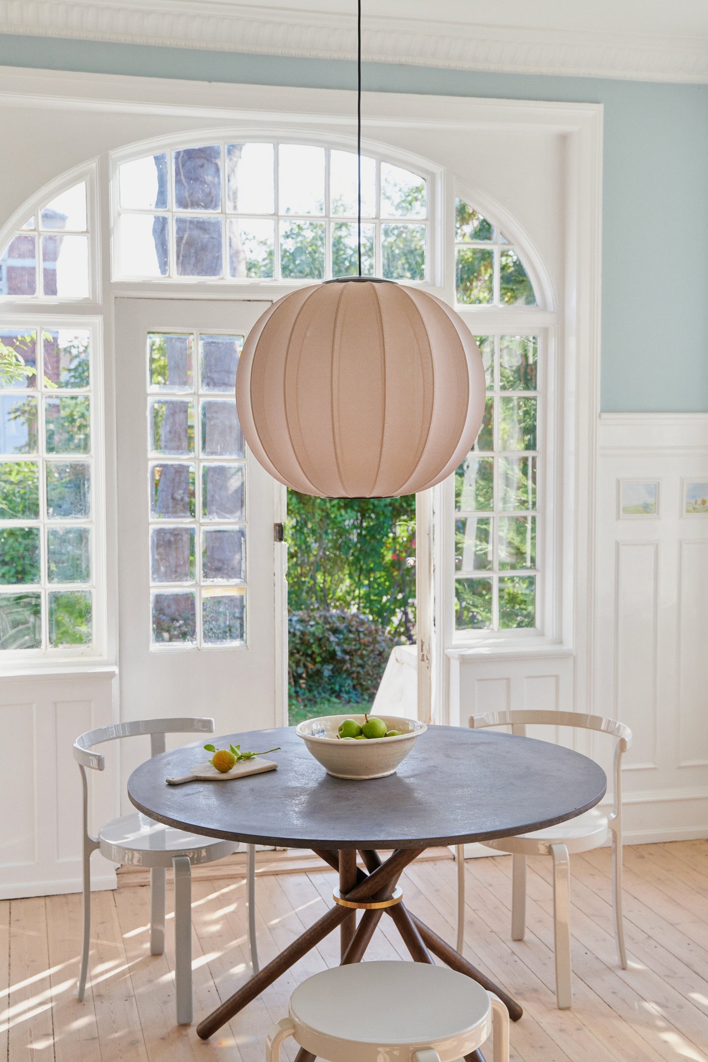 Concrete Dark / Oak Dark